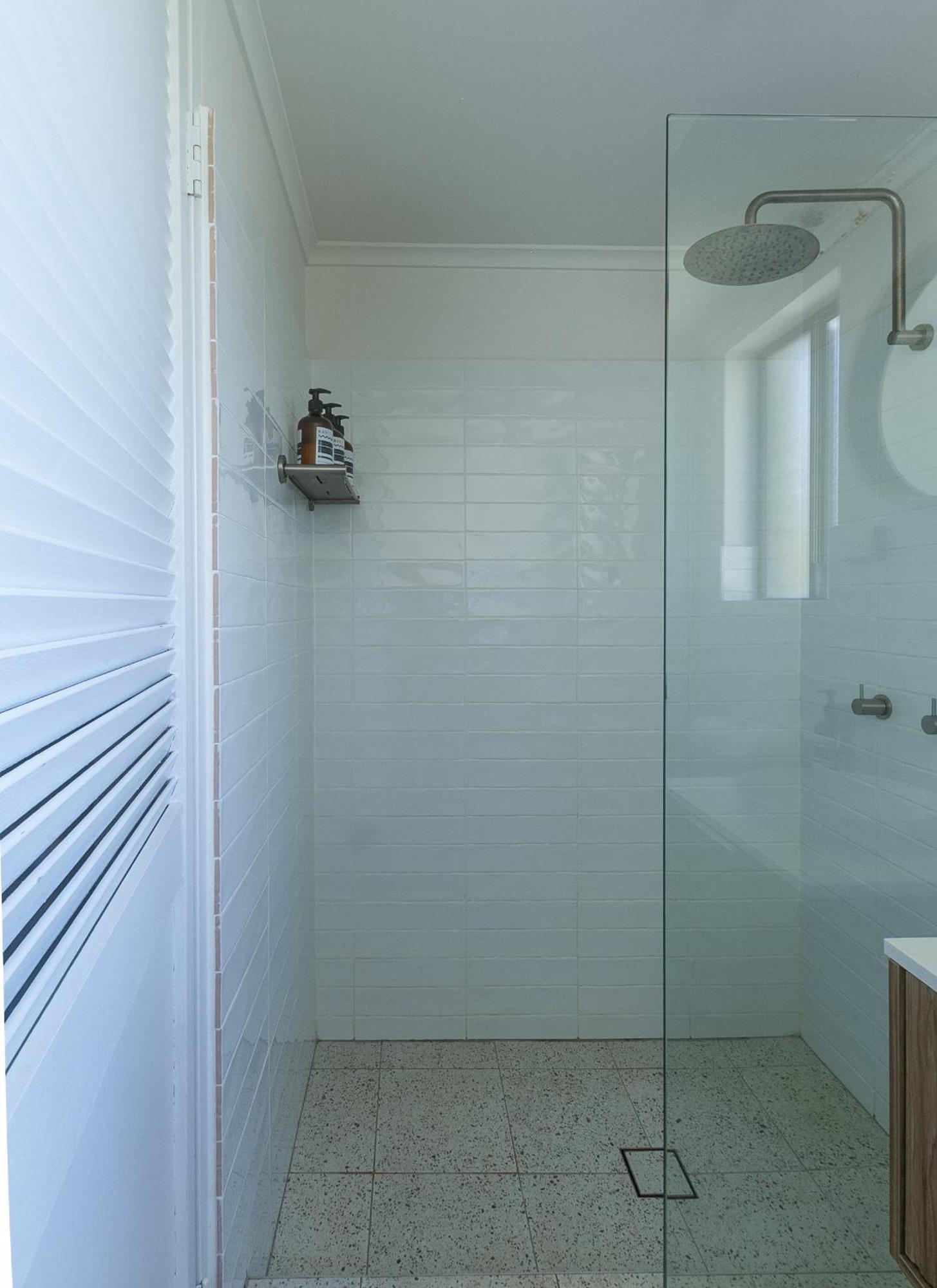 Bay . Street Apartment